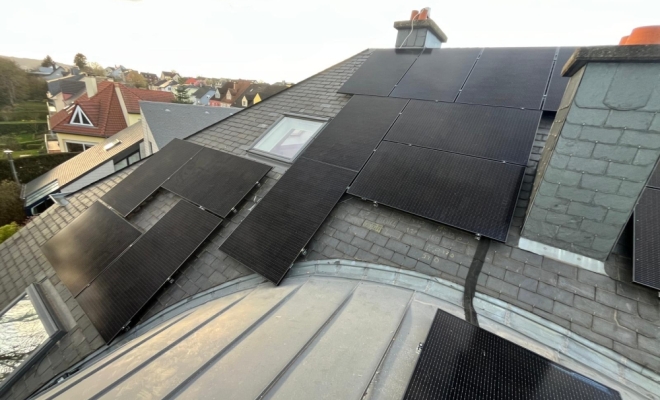 Installation de panneaux solaires à Sanem, Luxembourg, ENR LUX